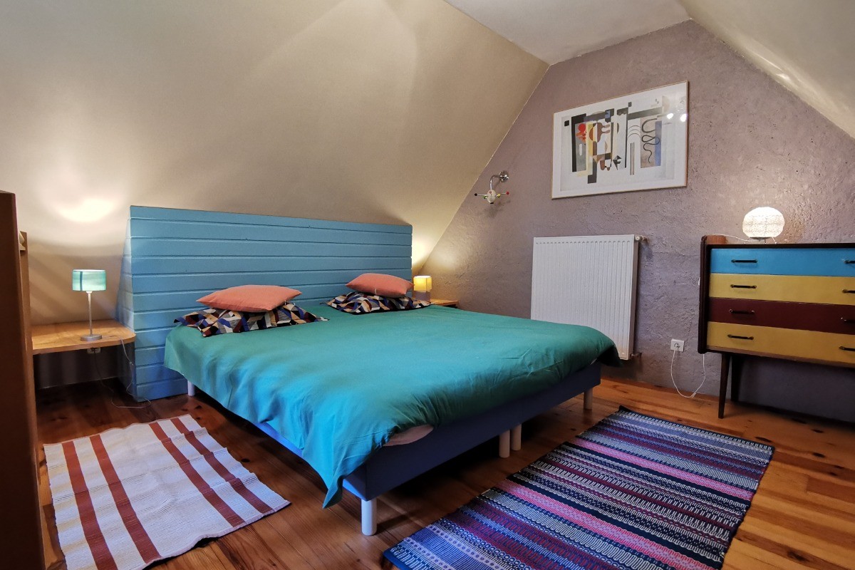 chambre avec lit 180