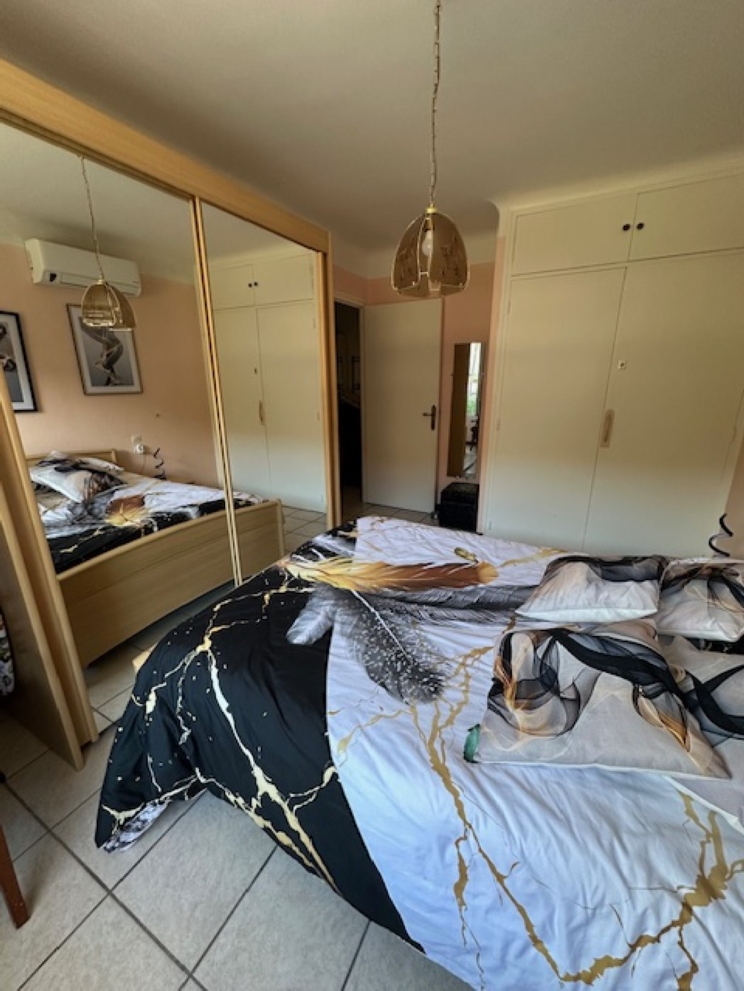 Air-conditioned room