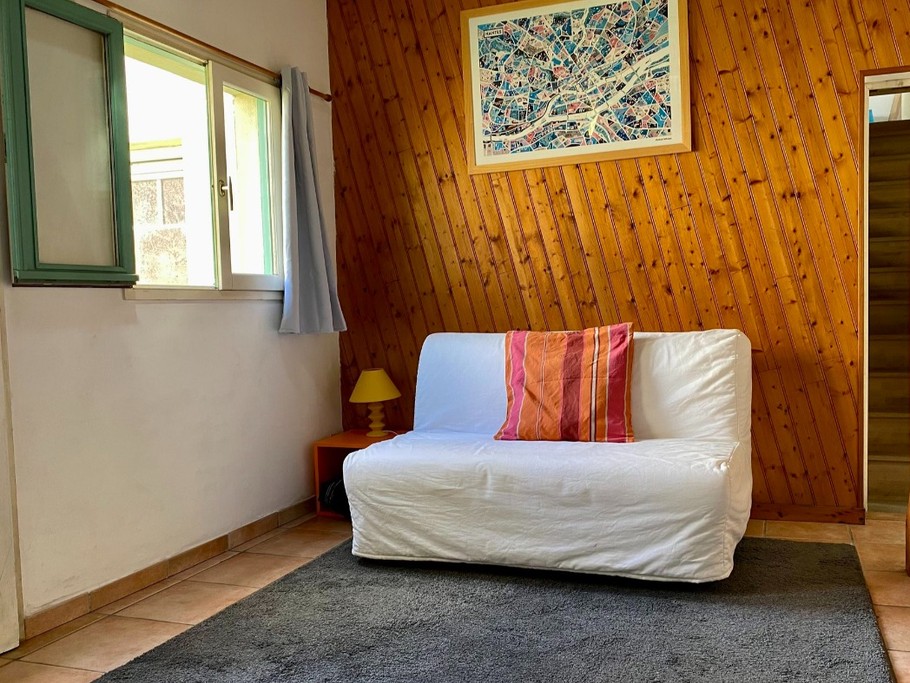 Annexe - Mezzanine studio with BZ