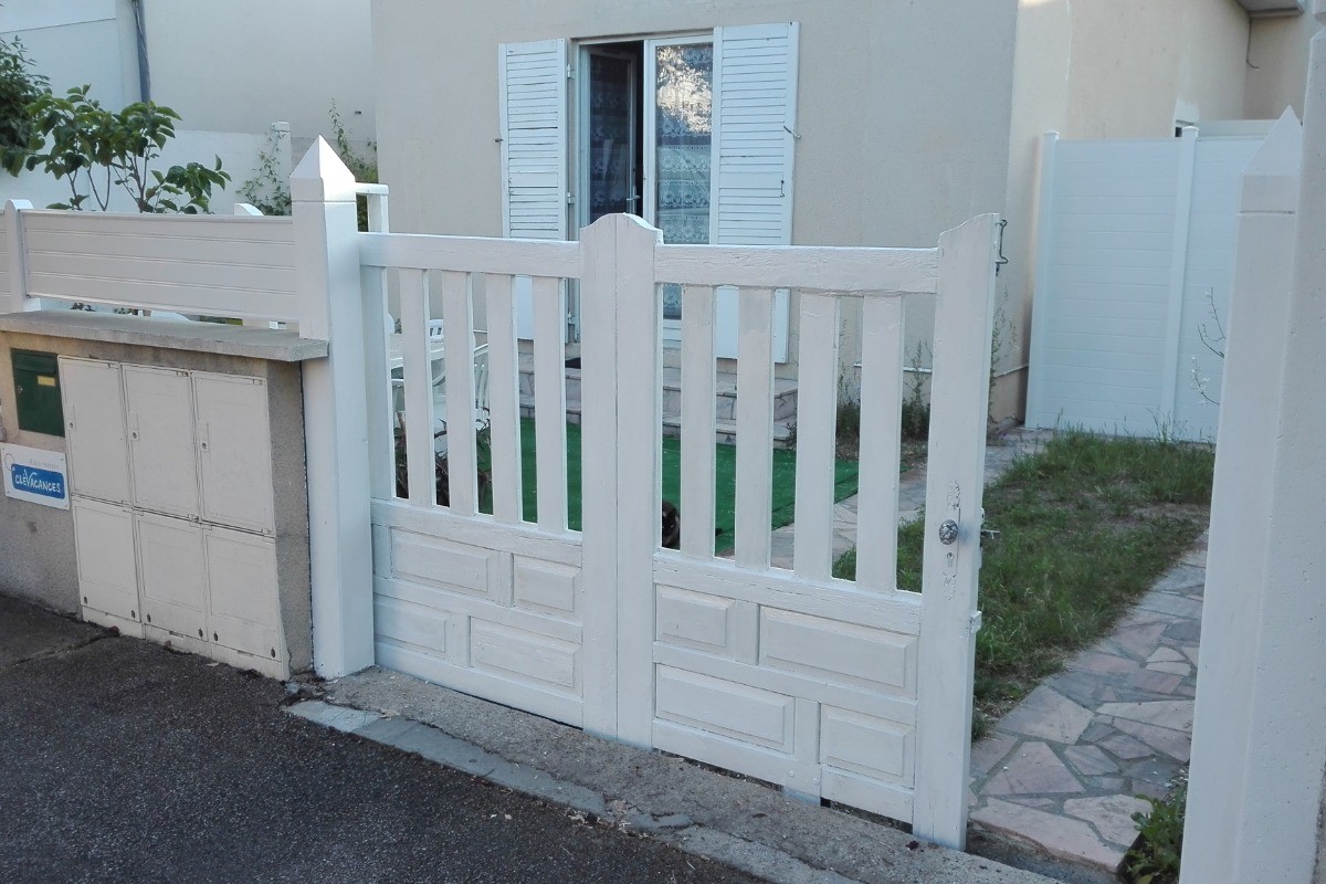 Label Clévacances, portail coulissant pour le parking