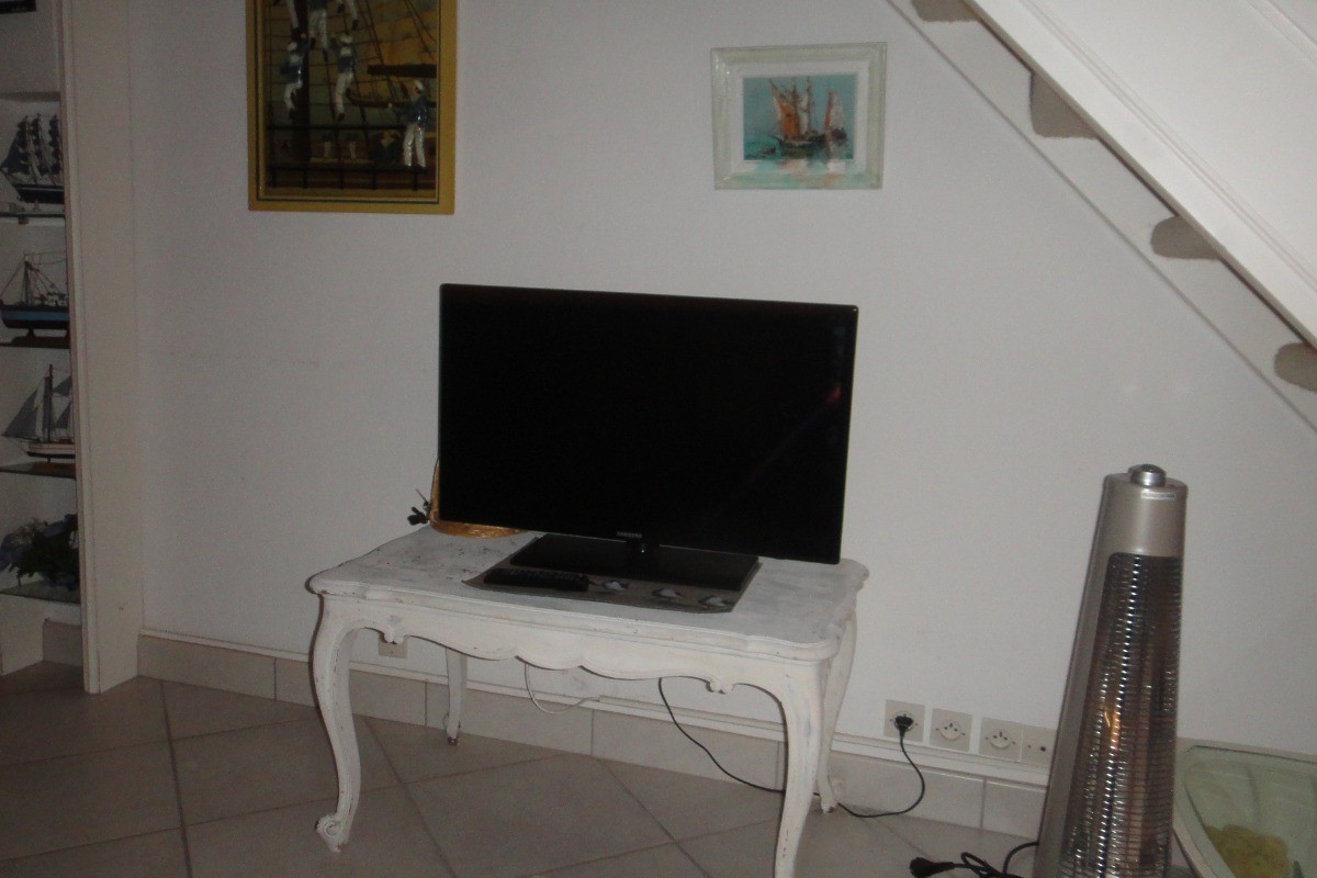 Télévision écran plat