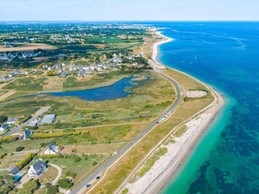 Pors Trellien beach in Tréffigat