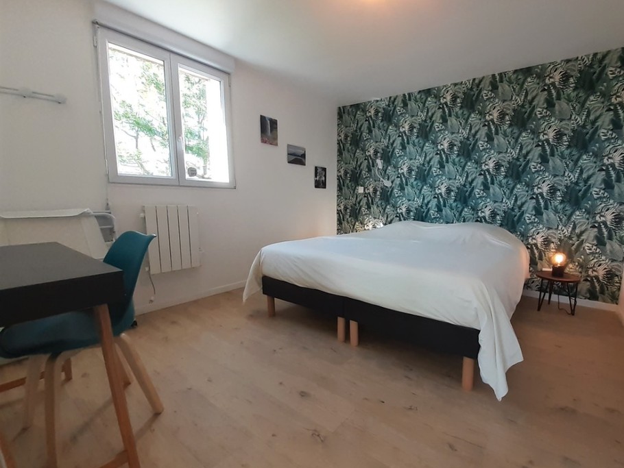 AR KAARDI, location de vacances 4 personnes, Clévacances,Trévou Tréguignec, chambre