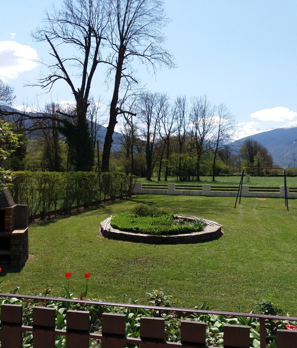 vue plein sud sur les montagnes