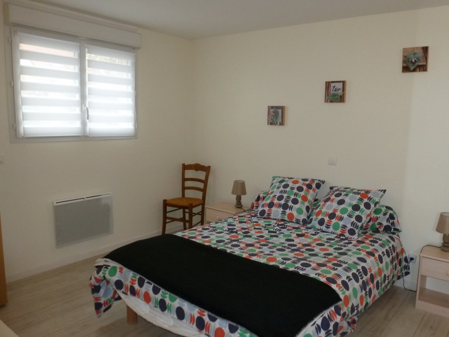 Chambre (1 lit 140cm)