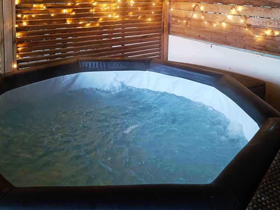 Gite de groupe 13 personnes - Piscine, spa, brasero proche Casteljaloux