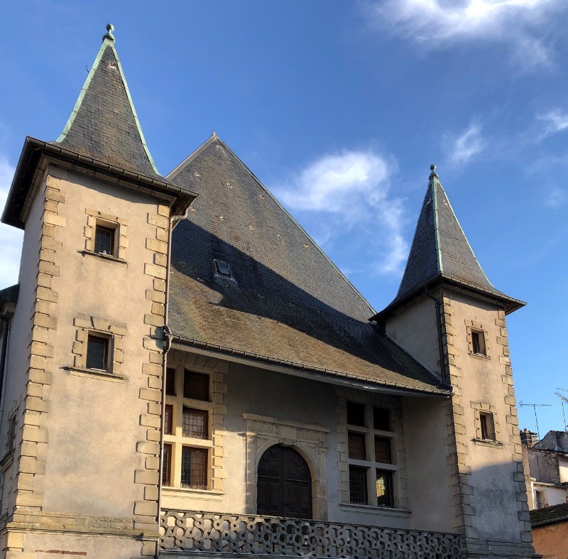 les Halles de Mirecourt