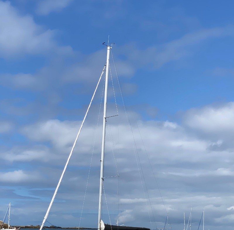 Sailing trip possible with the Oceanis 37. Sailing trip possible with the Oceanis 37