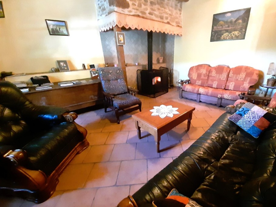 Au coin du feu au gîte du Bois d'Aurouze en Auvergne !