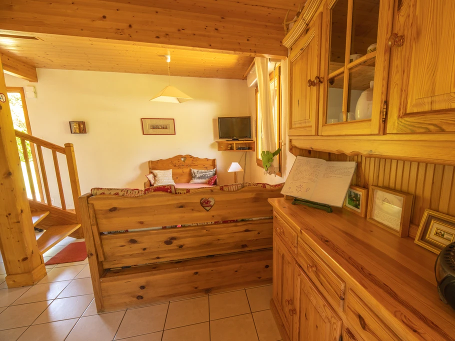 Le salon depuis espace repas