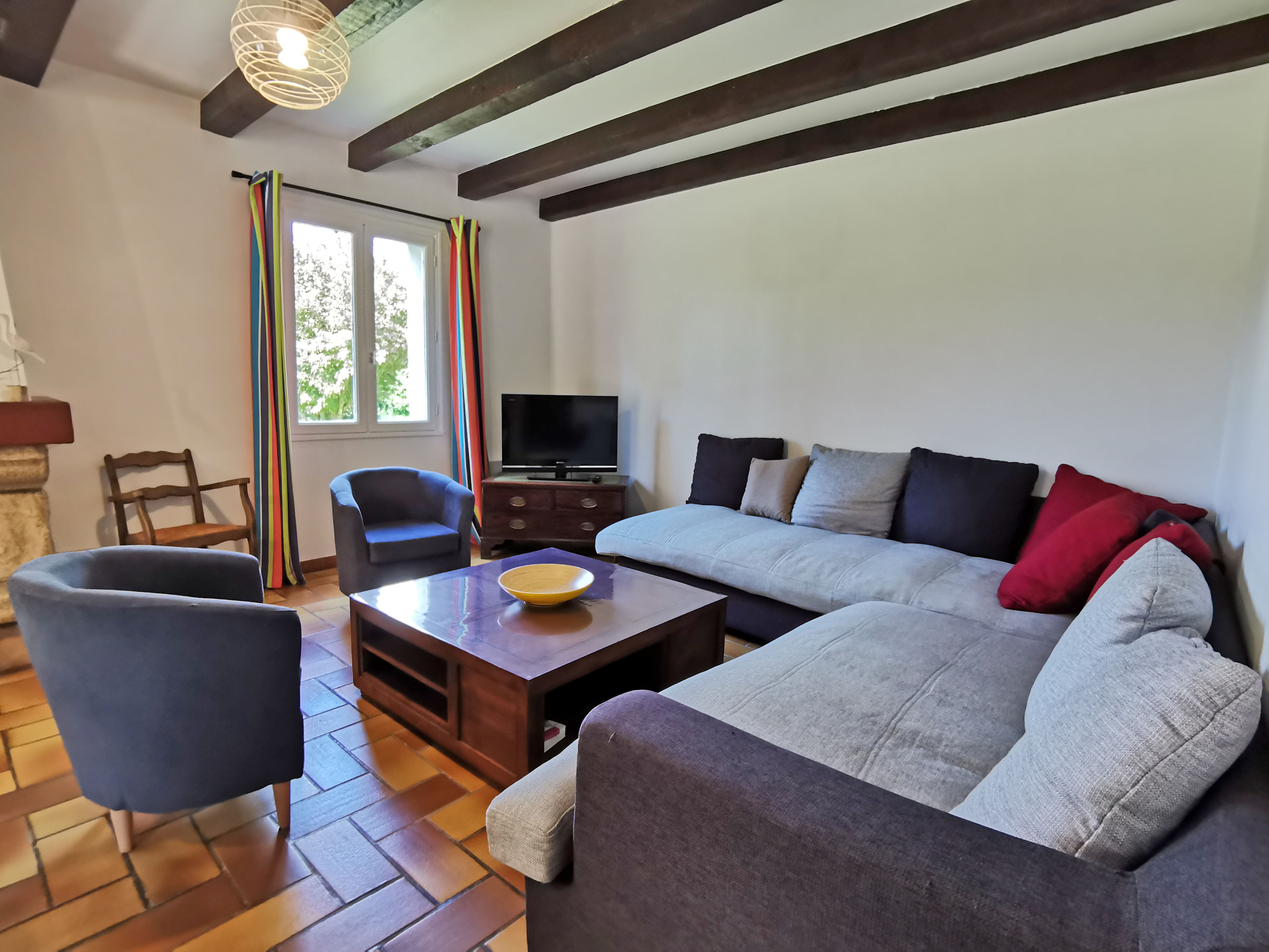 Salon avec TV et accès internet WIFI