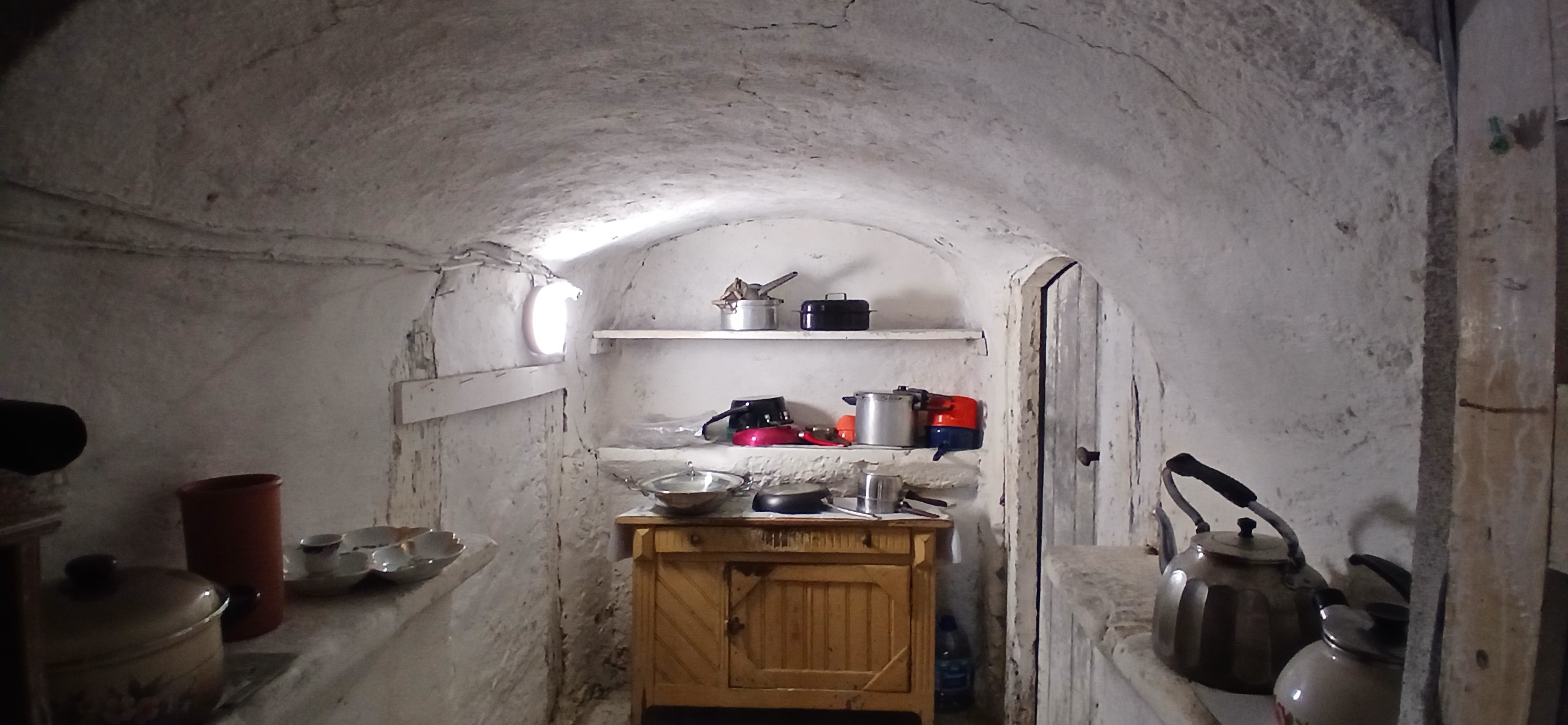 Anna's gîte: the cellar