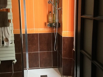 Salle de bain de la chambre du Voyageur