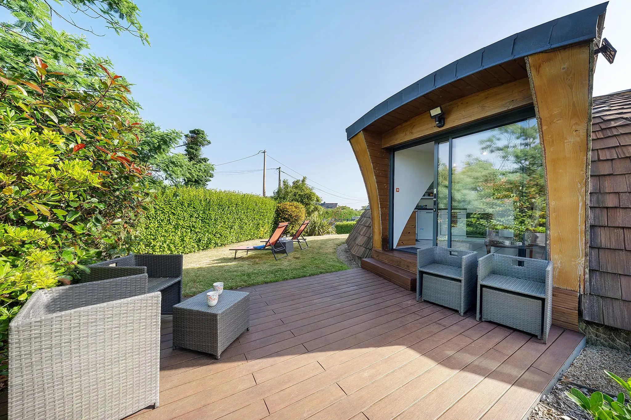 Terrace & garden