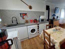 other view open kitchen