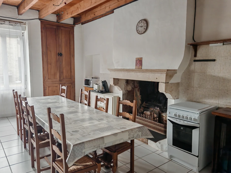 Kitchen - Dining room