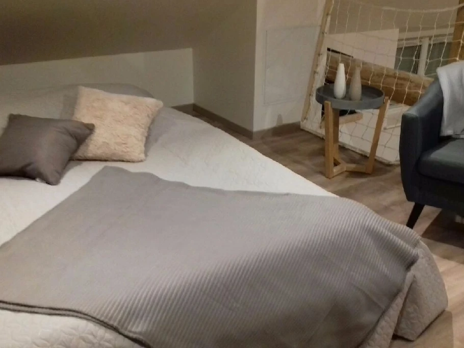 Couchage installé mezzanine - la Charmante
