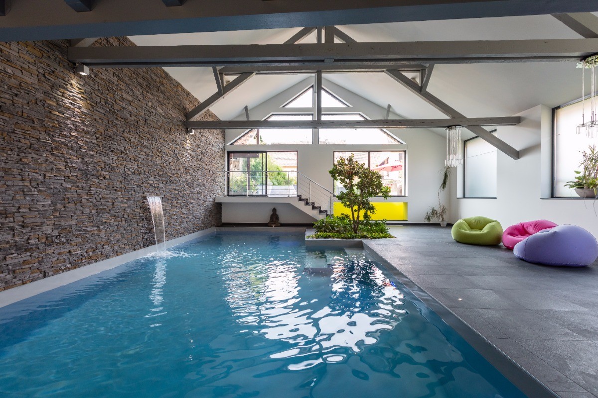 Piscine intérieure