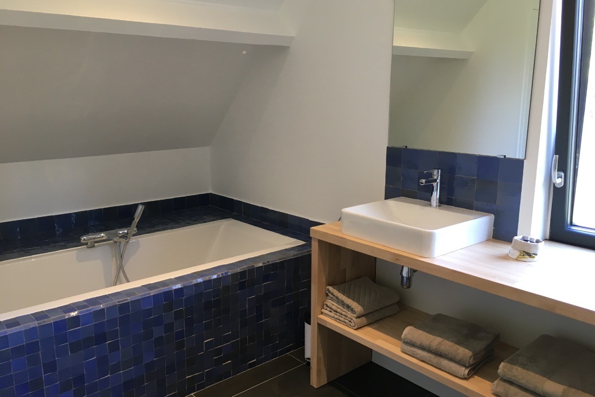 chambre Hysope - salle de bain - baignoire