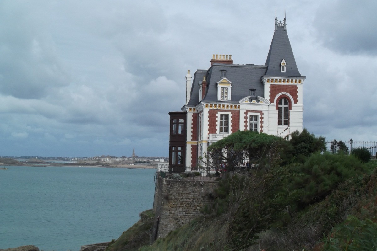 St  Malo  depuis  Dinard