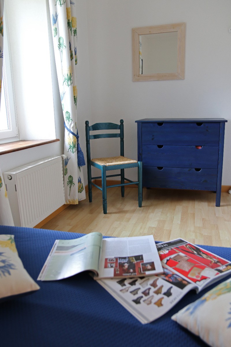 Chambre bleu foncé