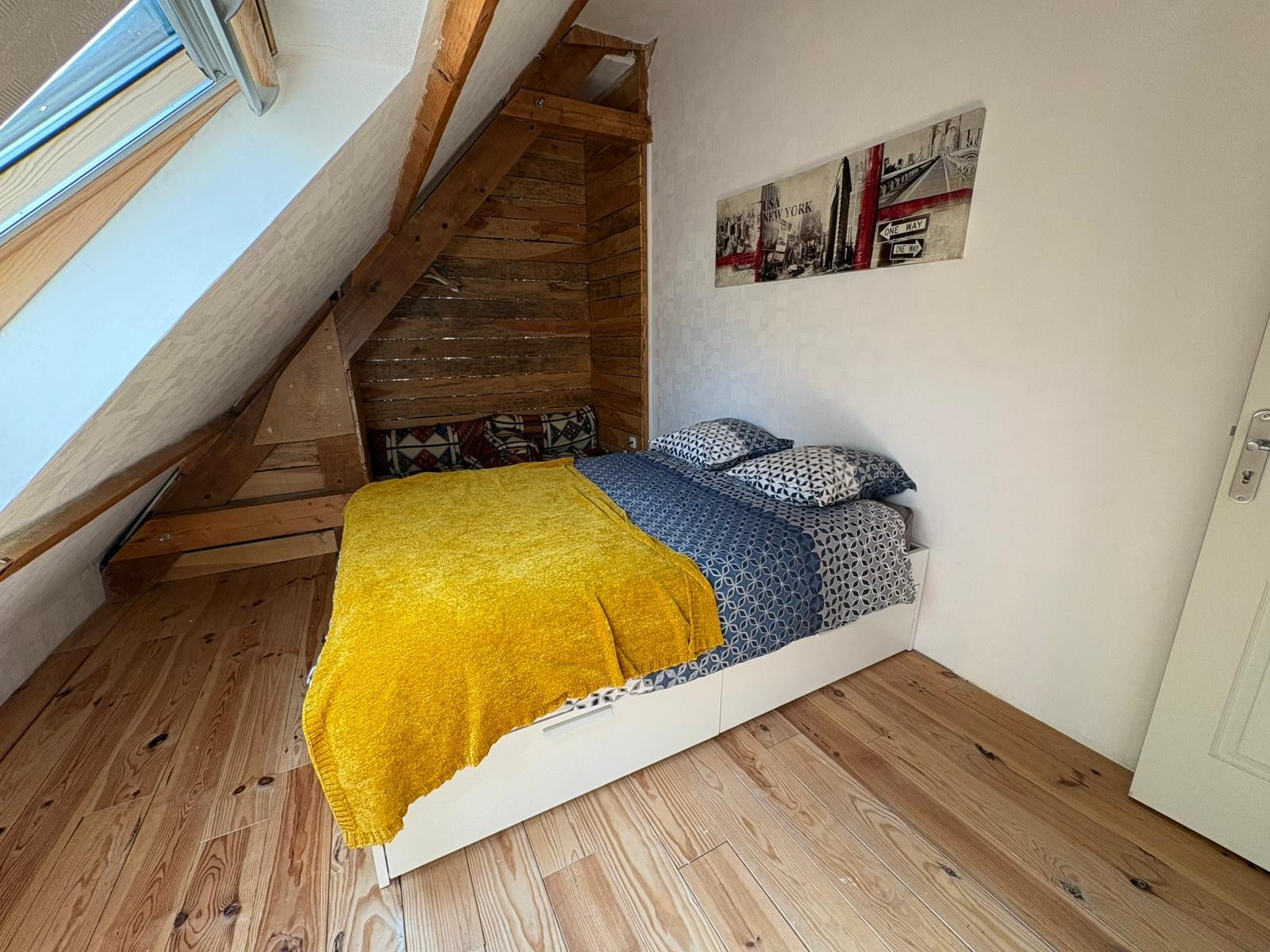 Gourvenec_room 2