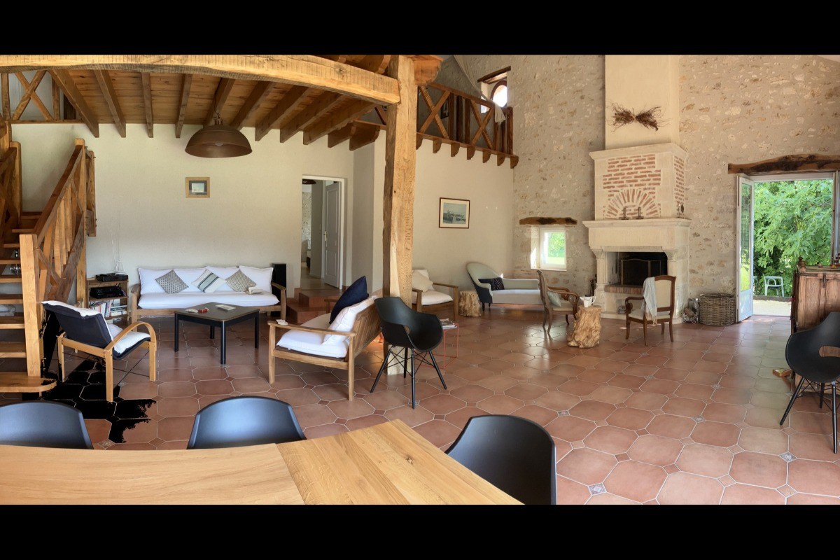 grand séjour 80 m2 accès direct sur parc