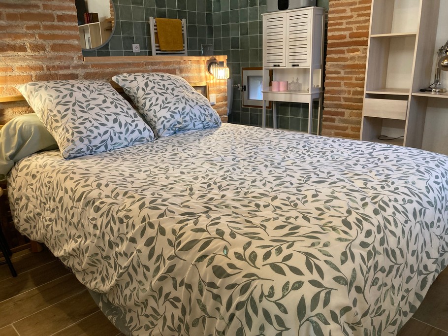 Room for 2 people