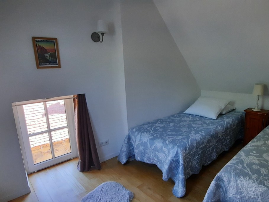 Chambre Gîte LA METAIRIE MAISON LAUDATOSI LOT 46120 Le Bouyssou