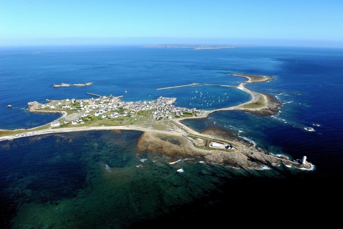 L'ile de Sein au large d'Audierne