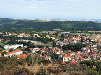 Vue panoramique du village de Volvic