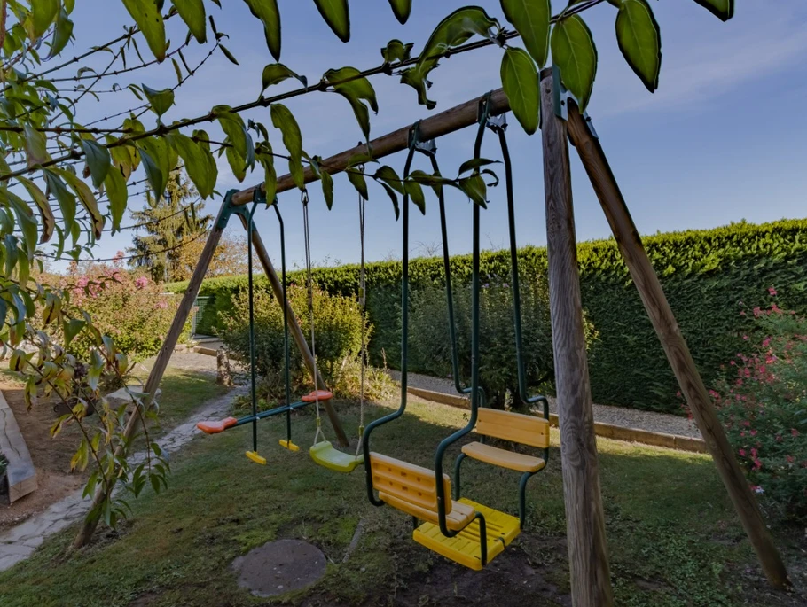 Balançoire Gîte La Villa Périgourdine 24200 SARLAT DORDOGNE