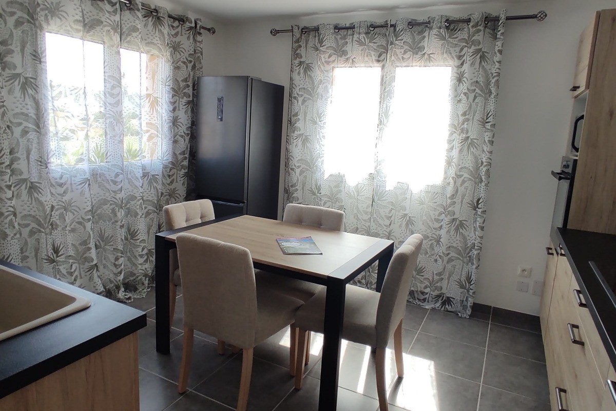 Location Di-Pirro -  La cuisine