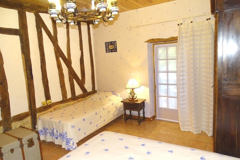 La chambre avec lit en 160 et 90
