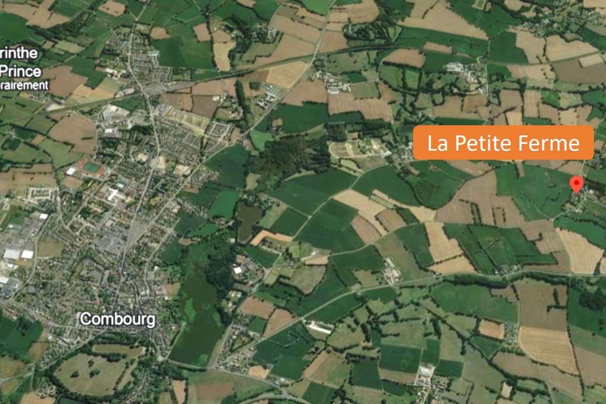 La location se situe à 5 minutes en voiture de Combourg.