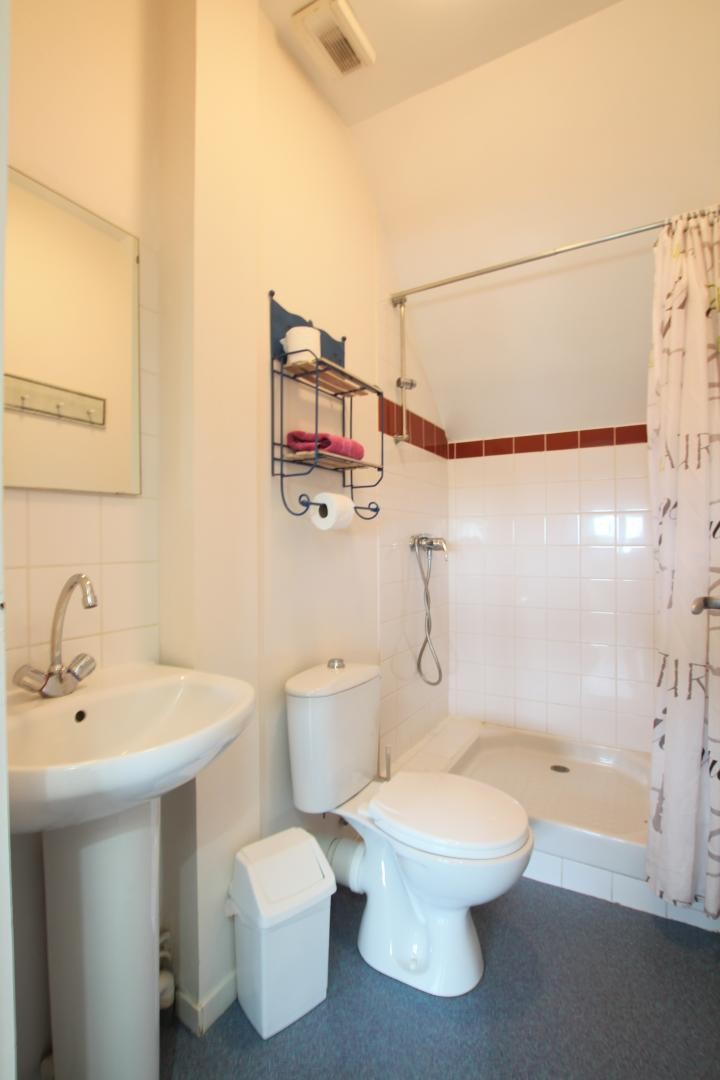Salle d'eau à l'étage