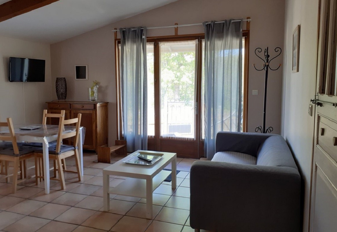 Gîte "Pic de Cluzel" : The living room