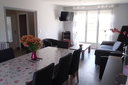 Séjour salon avec vue sur le jardin