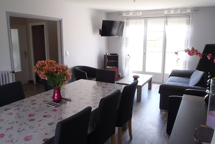 Séjour salon avec vue sur le jardin