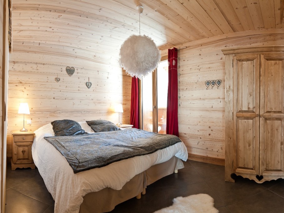 Chambre 1 avec lits 90+90x200, avec salle de douche et wc
Bedroom 1 with king size beds and showeroom and toilet.