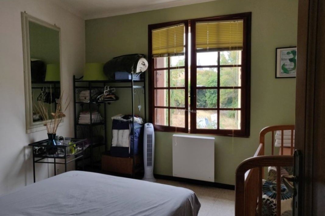 Chambre indépendante avec rangement