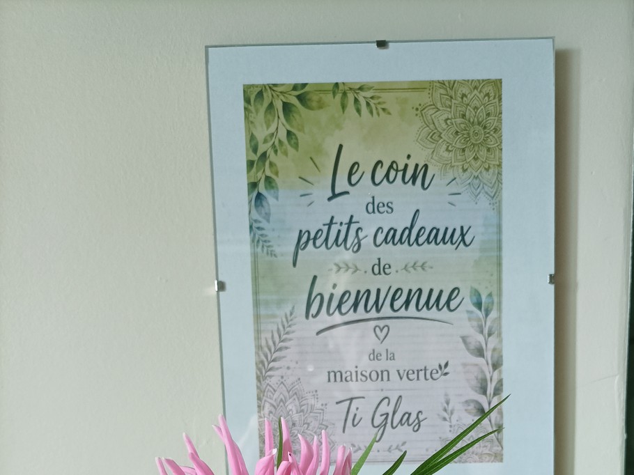 BIGOT, Pludual, Clévacances holiday rentals, welcome gifts