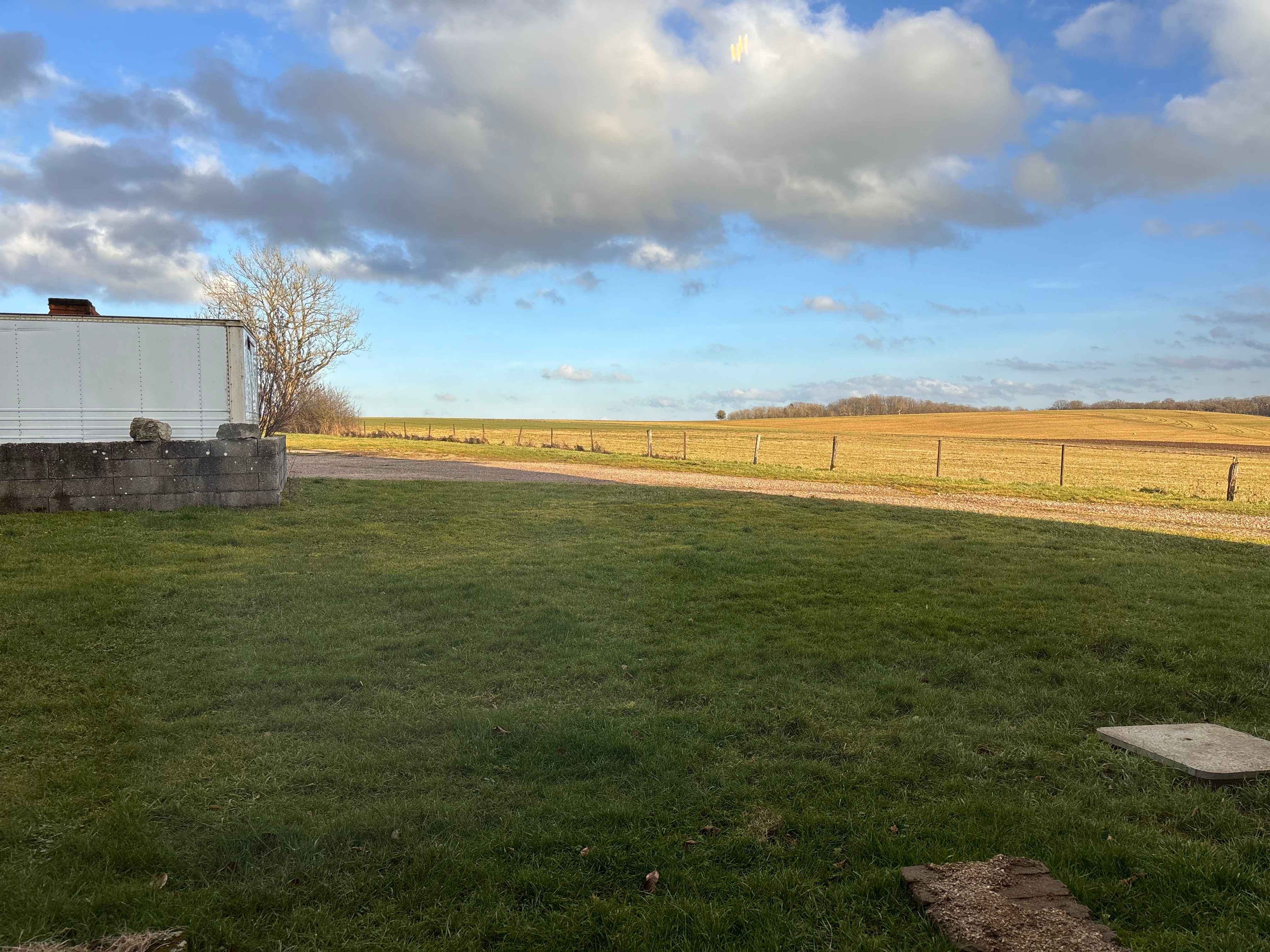 Outside: view of the bedrooms - Gîte Les Mirabelliers - Morville, Vosges