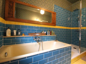 Salle de bain partagée - Chambre "La Lisière", la maison de Marie