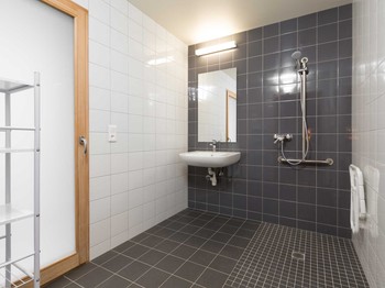 Salle d'eau PMR