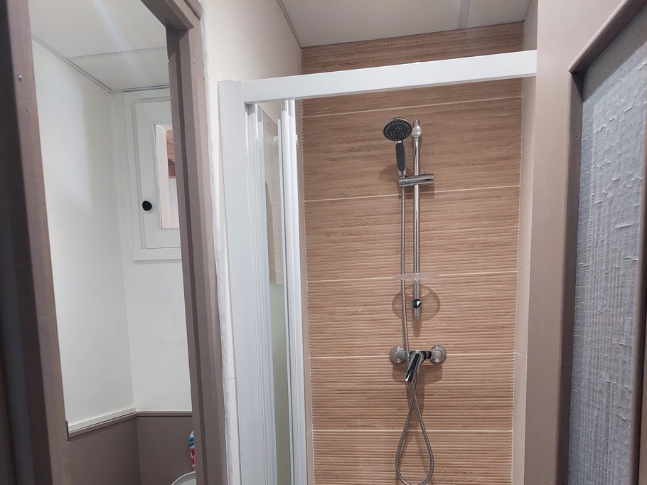 1st Shower room and toilet Ground floor
