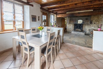 Cuisine avec cheminée