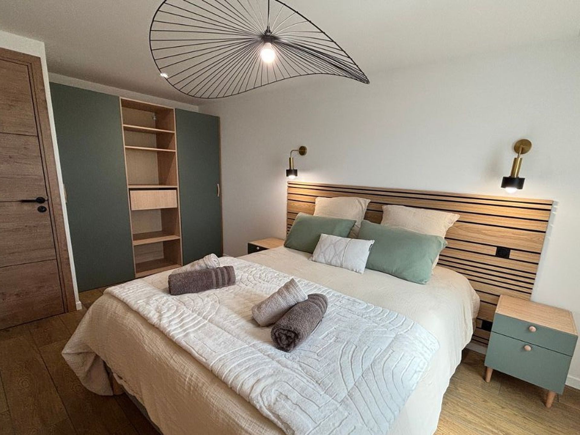 Second master bedroom