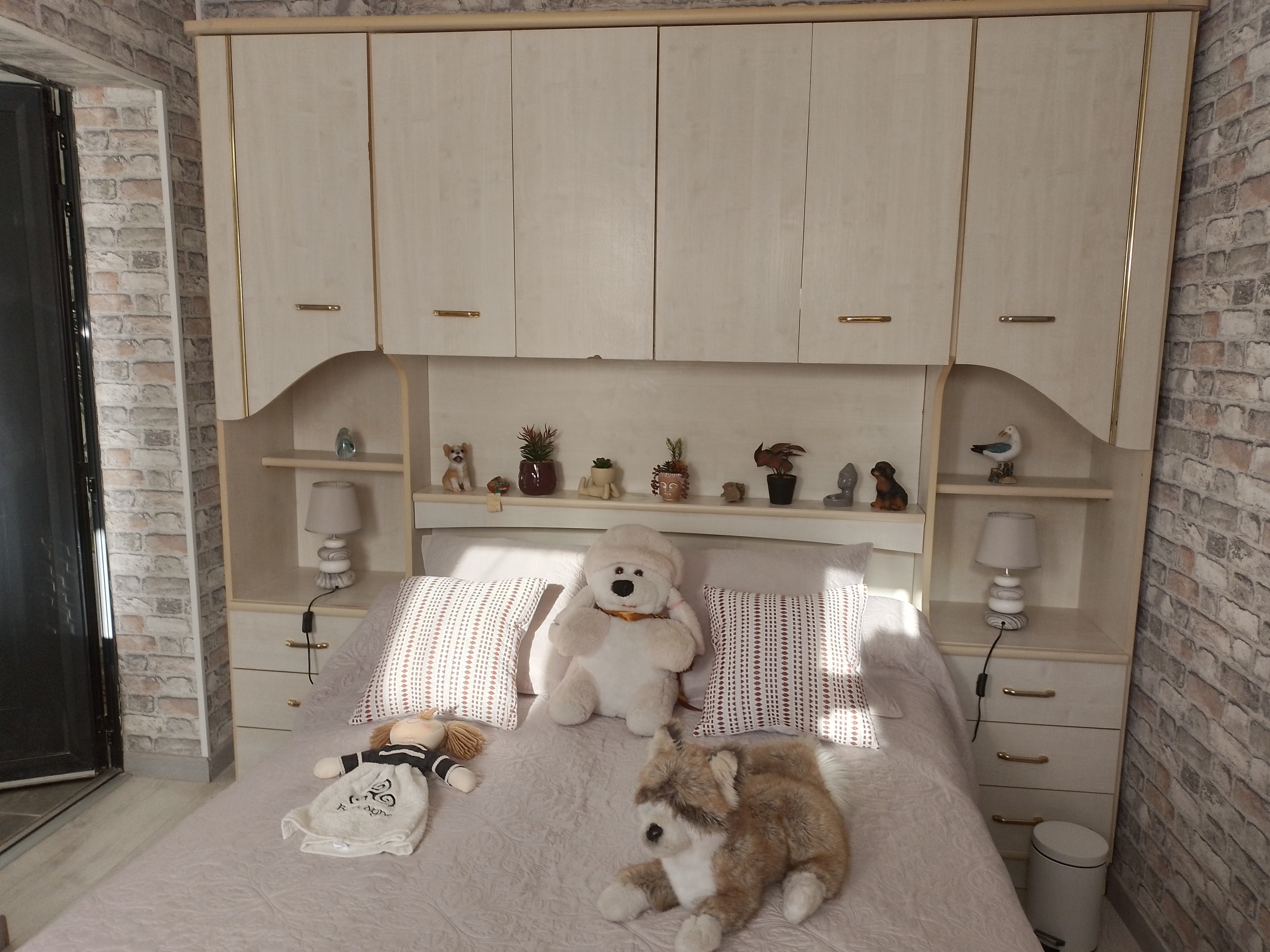 Chambre lit double 140 cm
