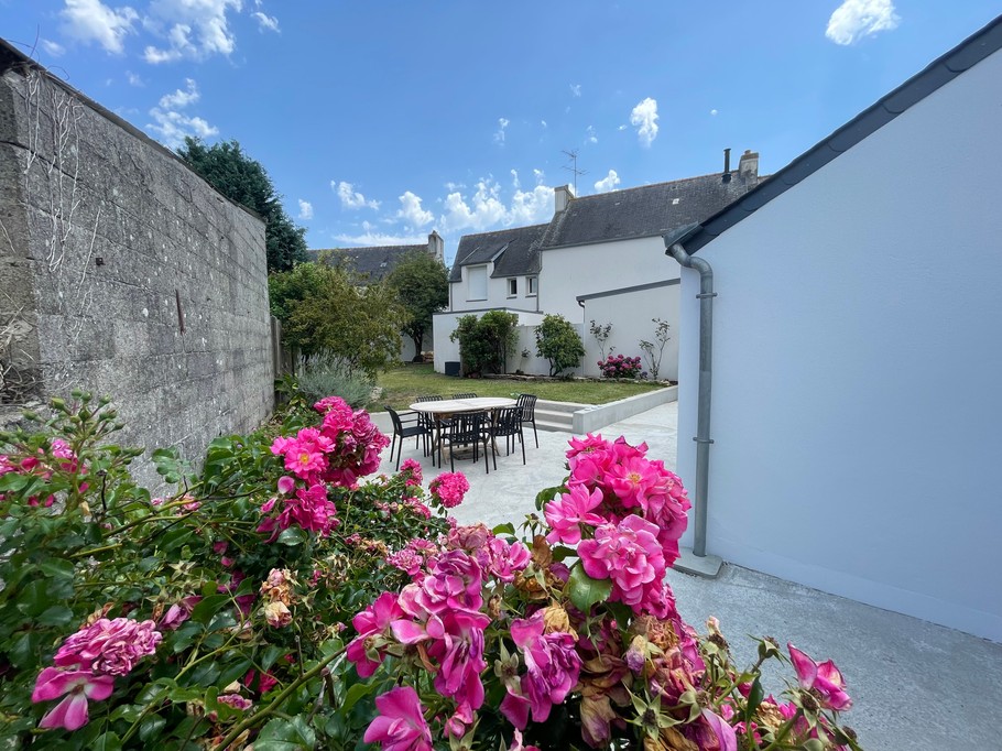 Garden and private terrace